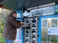 On the way home, Paulie and Stephen tried out the chevre cheese vending machine near Penne. Viva la France!