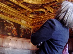 In the Doce Palace. Motto elaborato