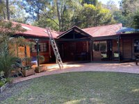 Weekly tidy ups by a gardener, cleaner, and a roof/gutter cleaner ensured that everything was tidy