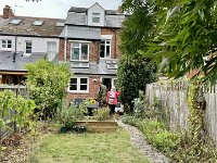 The team decided to take advantage of the rental car and headed to the Cotswolds