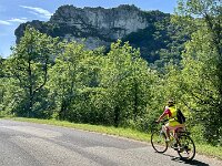 That afternoon the duo went on the beautiful 25 km cycle to Cazals via La Corniche