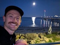 An very early morning run in Adelaide. The duo watched the moon set & sun rise.