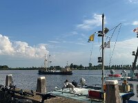 E702E574-96AD-4217-B3CF-F713332E1A98