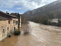 12th - In the AthoTurnbull second home in St Antonin Noble Val things were taking a different shape.