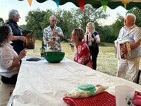 The duo were invited to a Fete Gourmande at the small village near  Puycelsi. The band made for a nice auditory backdrop.