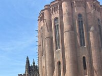 And then it was on to Albi. Their grand cathedral - Cathédrale Sainte-Cécile d'Albi. 200 years in the making, it is  believed to be fortress-like to warn the Cathars of the church's power.