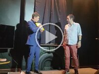 As the Fringe Festival was in full swing, Jess and Nick went to an event each evening. Nick was the star in a magic show that evening. Stephen just made it to Jess & Nick's hotel the for big hugs and off they went. Lovely visit