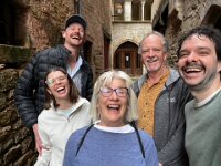 Maddie was delivered to the bus in Montauban to head back to Cambridge. The team took then a gentle walk around the village